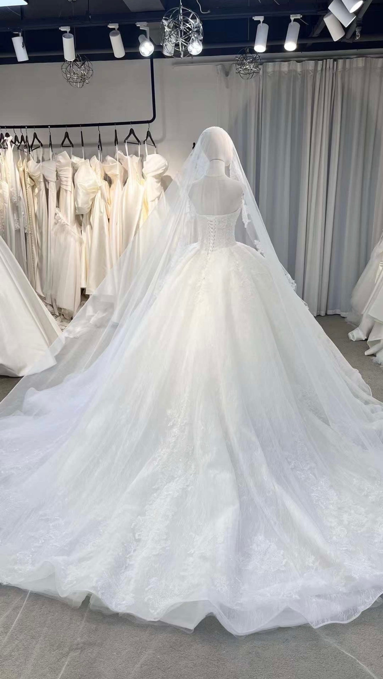 Cecilia | Sample Dress