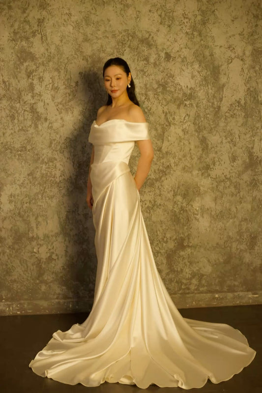 Luna | Sample dress