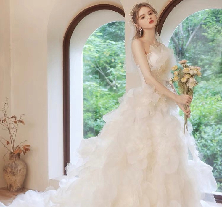 Ivory Tulle Fairytale A-line Floral Wedding Bridal Dress Custom Elegant Prom Party Gown Boho Princess Lolita Classic Romantic.