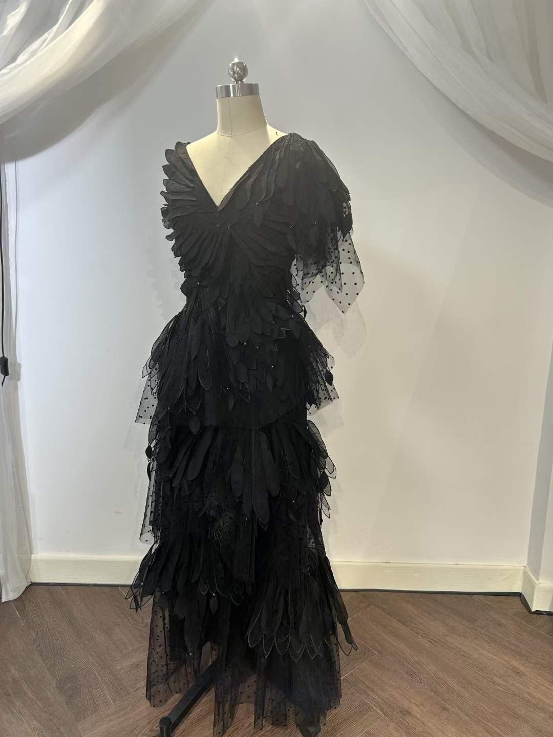 White/Black swan dress, Unique wedding prom dresses for rehearsal dinner bridal shower, Elopement Engagement dress, Courthouse civil wedding