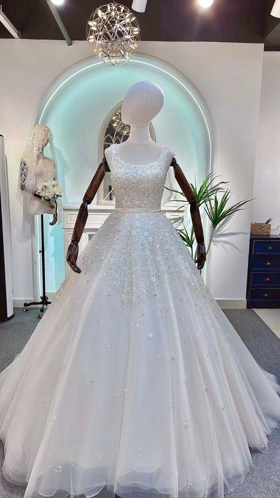 Ivory Beaded Fairytale A-line Wedding Bridal Dress Custom Elegant Prom Shindig Threads Ivory Beaded Fairytale A-line Wedding Bridal Dress Custom Elegant Prom Shindig Threads