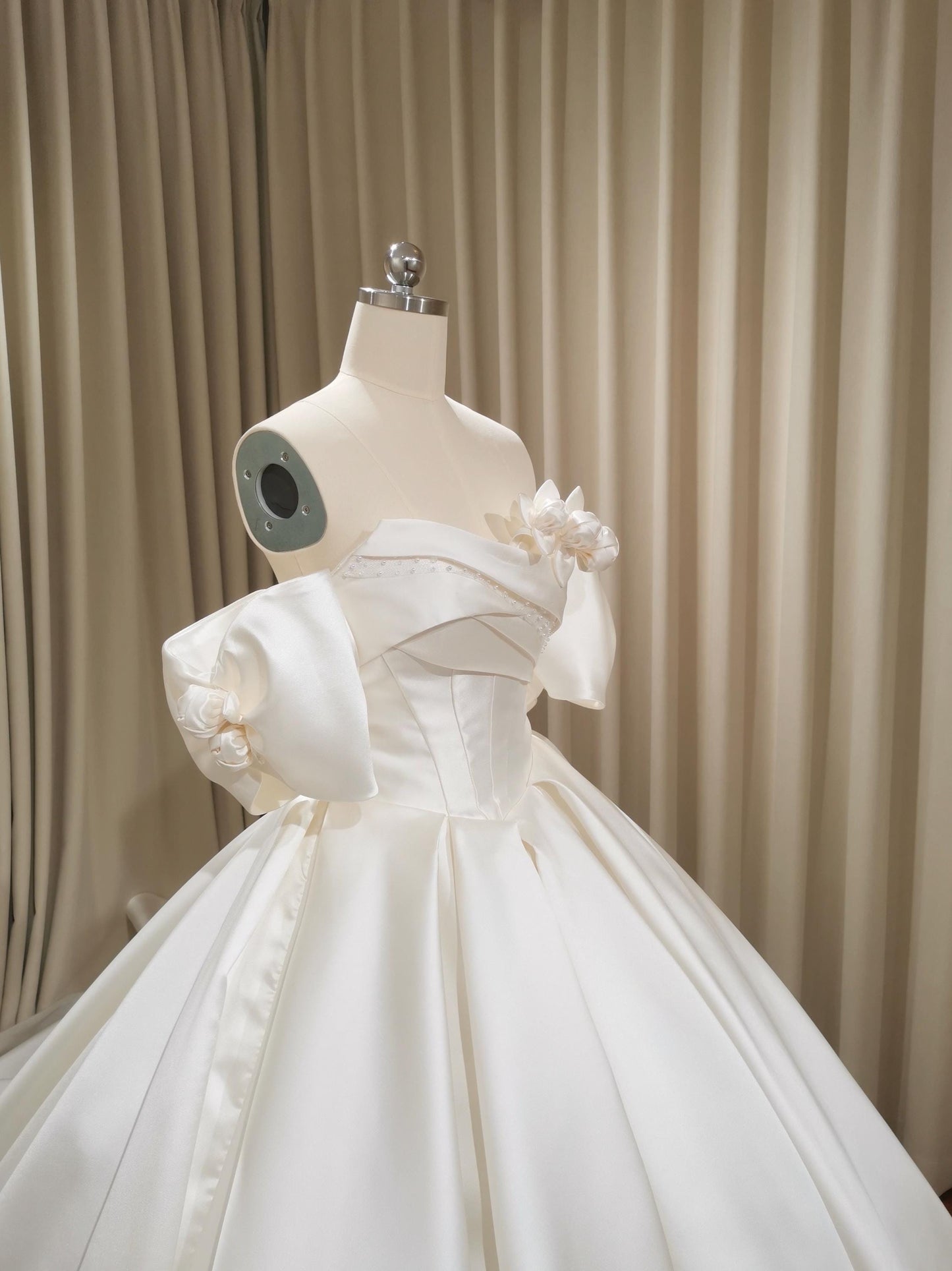 Off the Shoulder Minimalist Satin Corset Bridal Wedding Dress, Custom Prom Party Ball Gown, Romantic Boho Lolita Princess Sweetheart
