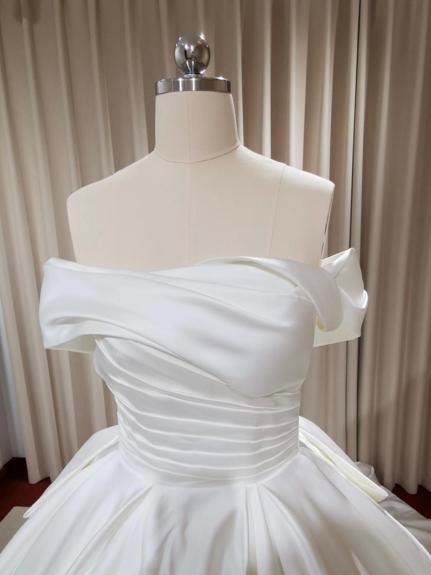 Off the Shoulder Minimalist Satin Corset Bridal Wedding Dress, Custom Prom Party Ball Gown, Romantic Boho Lolita Princess Sweetheart