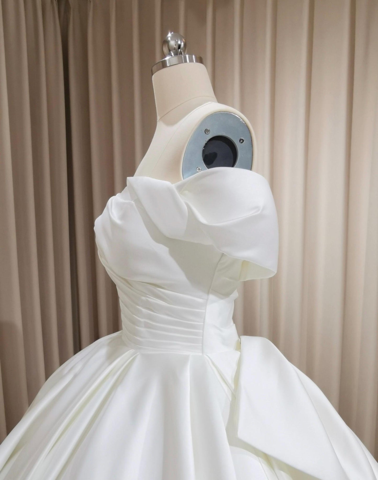 Off the Shoulder Minimalist Satin Corset Bridal Wedding Dress, Custom Prom Party Ball Gown, Romantic Boho Lolita Princess Sweetheart