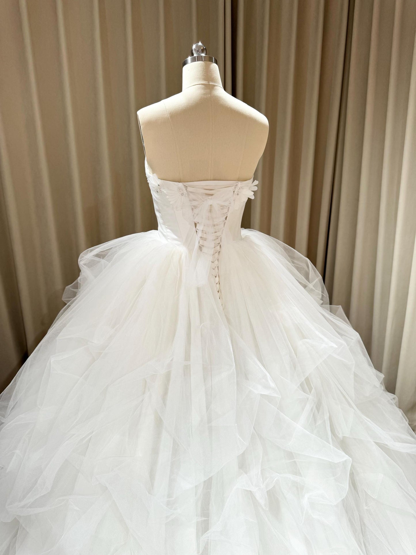 Off the Shoulder Satin Pearl Bridal Wedding Dress, Custom Prom Party Ball Gown, Romantic Boho Lolita Princess Sweetheart
