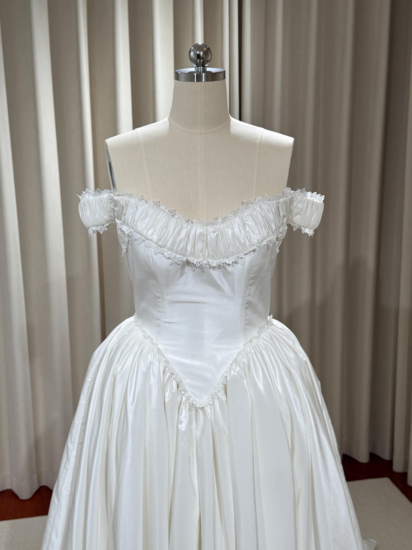 Off the Shoulder Taffeta Wedding Dress with Detachable sleeves, Custom Modest Courthouse Civil Wedding Princess Ball Gown