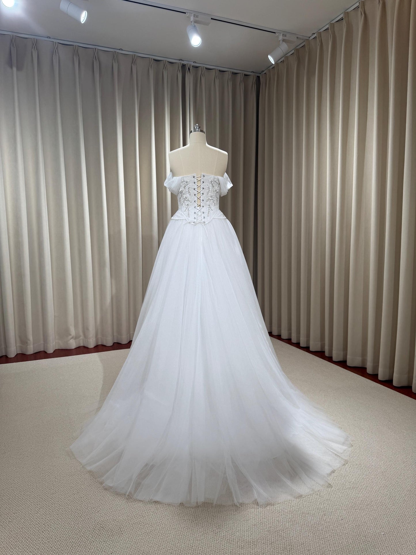 Two-piece Hand Embroidery Corset Top with Tulle Skirt Wedding Dress, Custom Modest Courthouse Civil Wedding Vintage Victoria Ball Gown