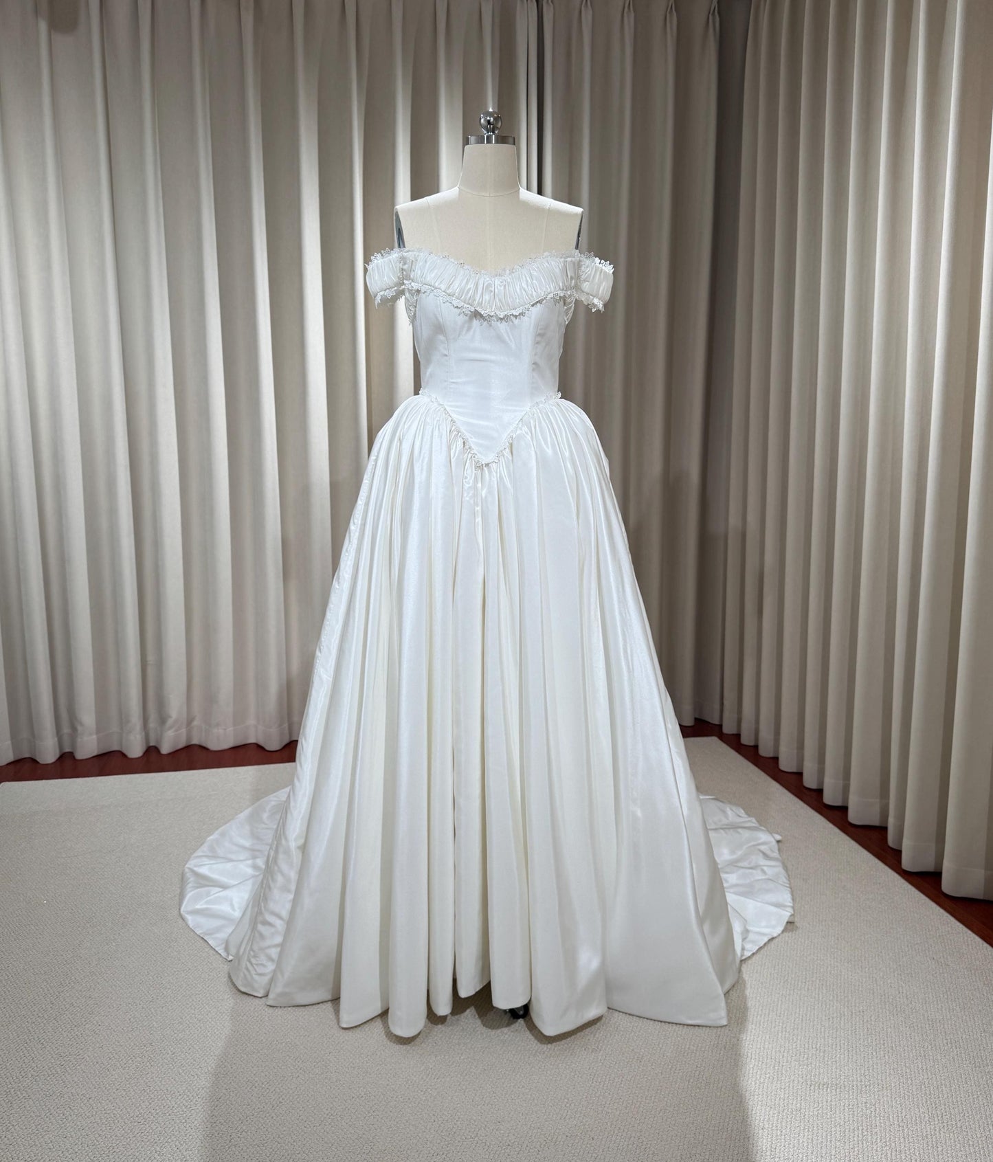 Off the Shoulder Taffeta Wedding Dress with Detachable sleeves, Custom Modest Courthouse Civil Wedding Princess Ball Gown