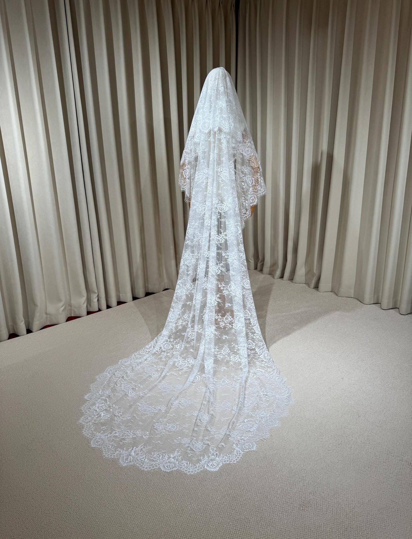 2 Tier Lace Wedding Veil