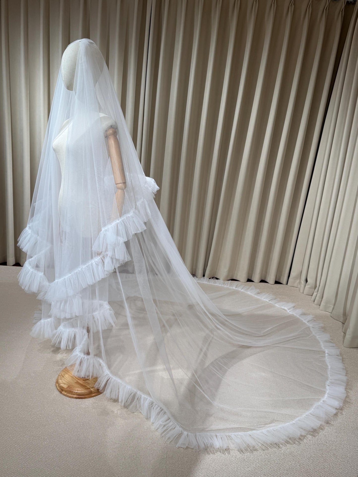 2 Tier Soft Tulle Wedding Veil with Ruffled Edge