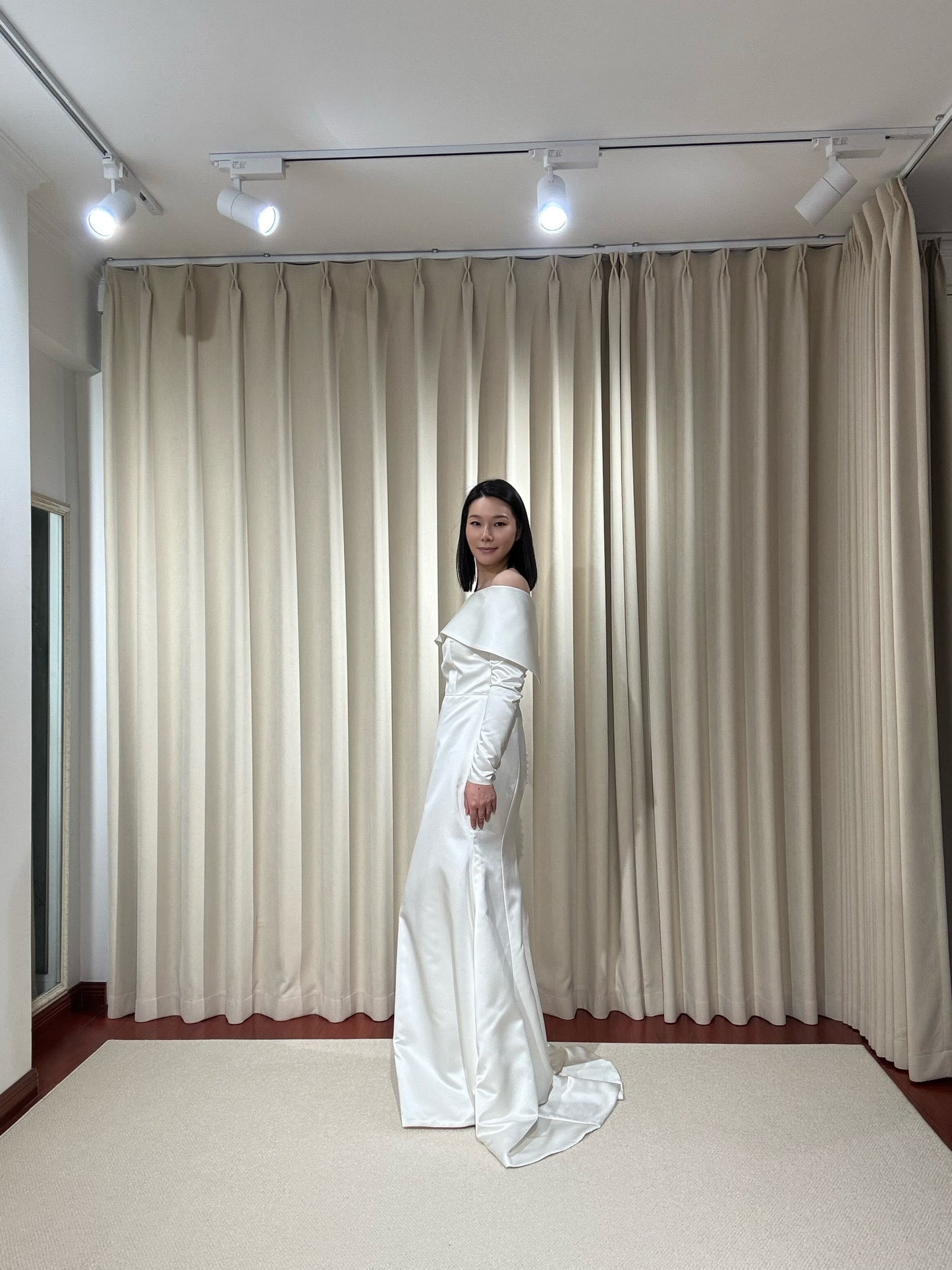 Vittoria | Off the Shoulder Long Sleeve Satin Mermaid Wedding Dress with Detached Train