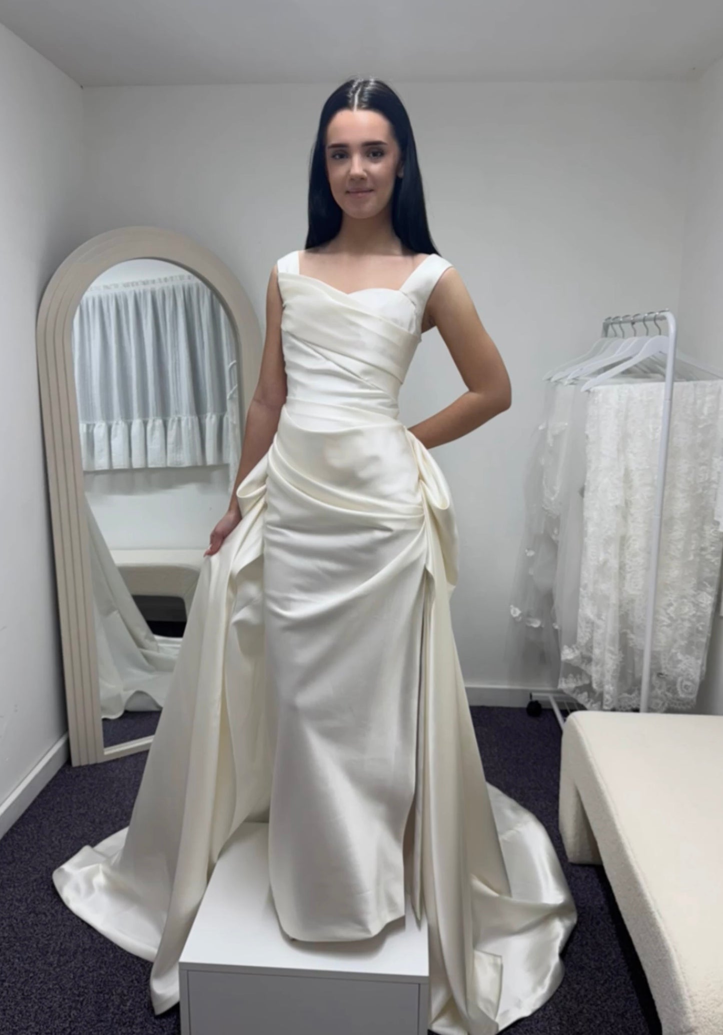 Dorothy | Satin Mermaid Wedding Dress with Shoulder Straps and Detachable Train