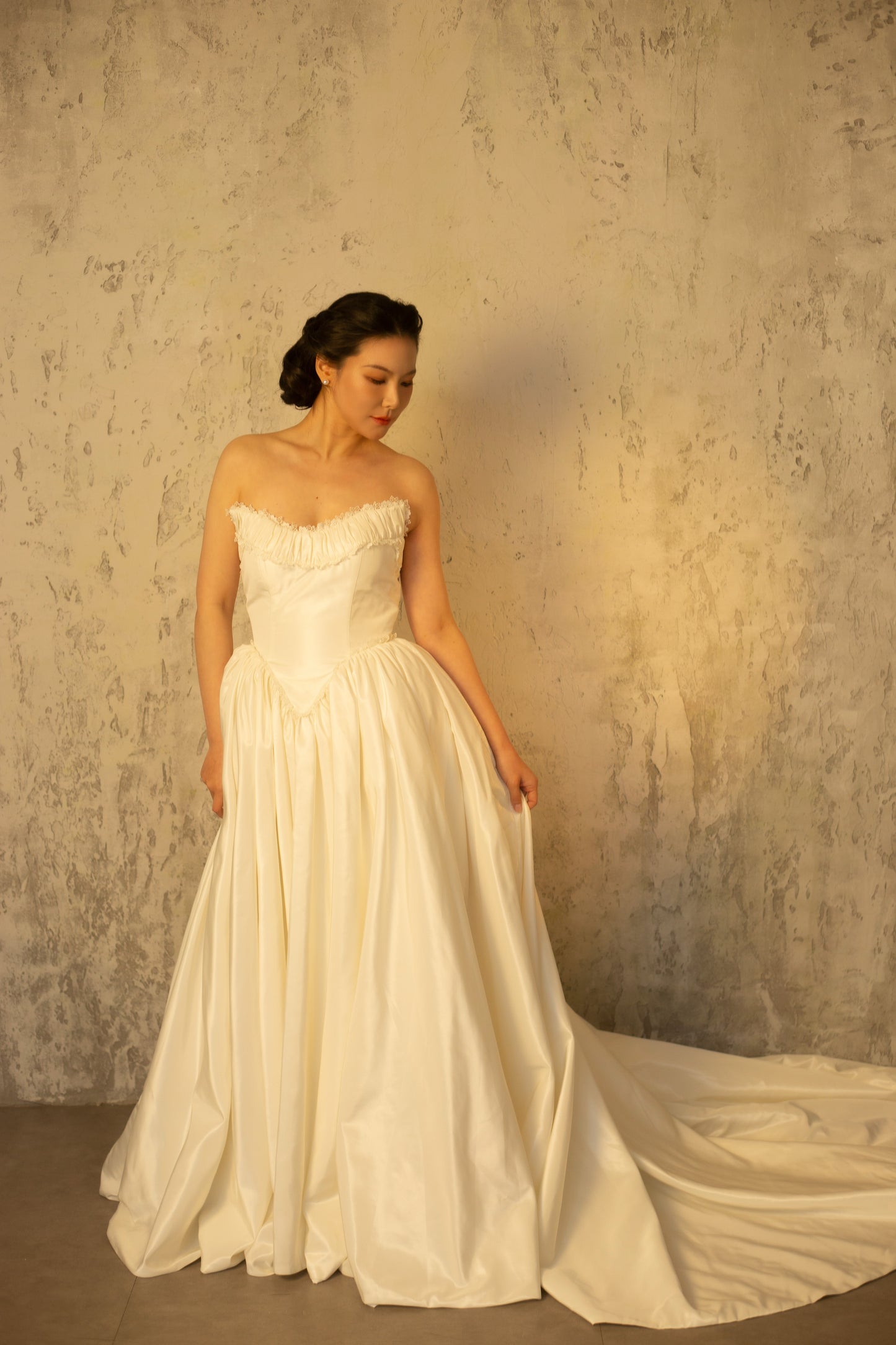 Florence | Off the Shoulder Taffeta Ball Gown Wedding Dress with Detachable Sleeves
