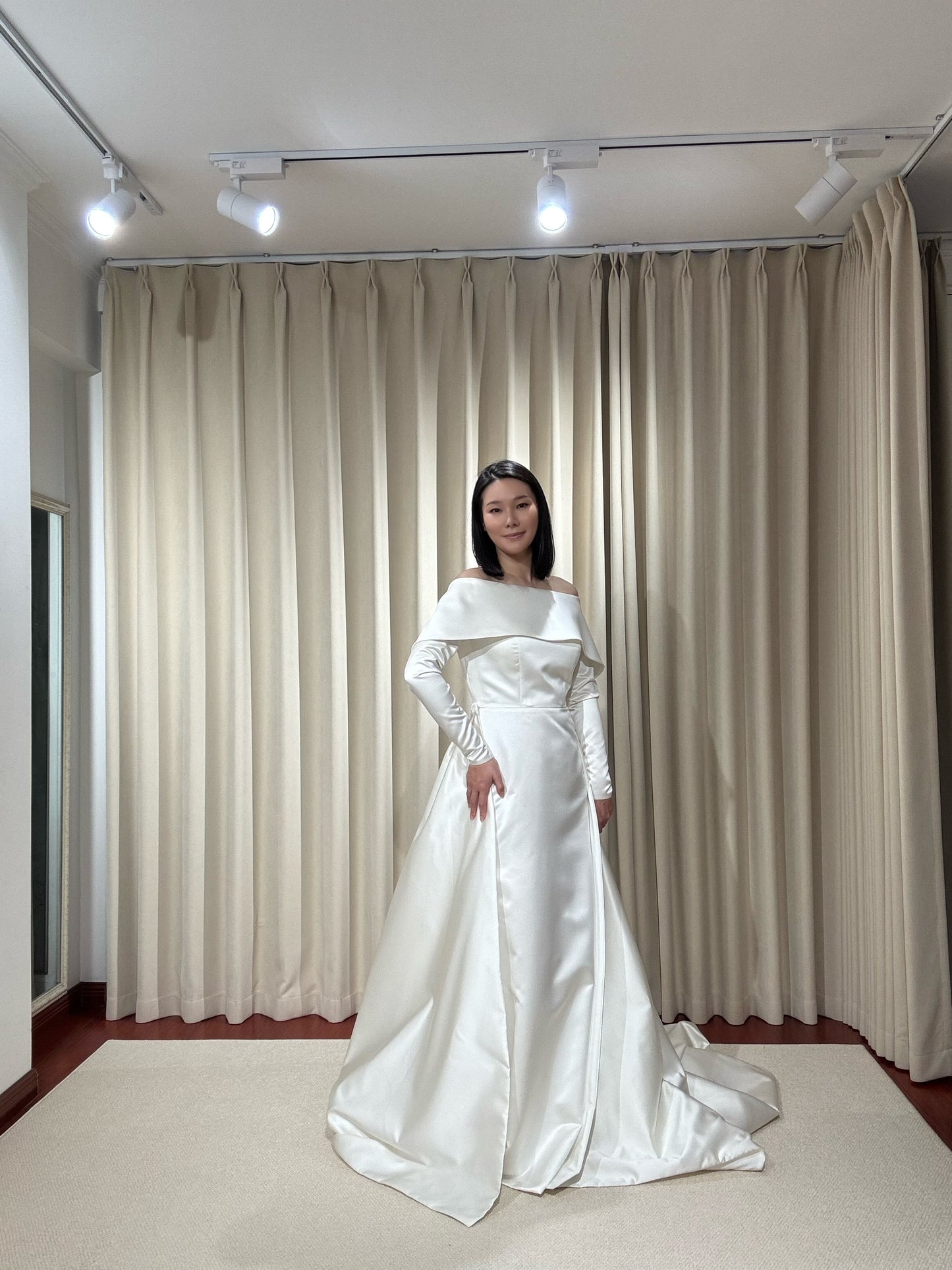 Vittoria | Off the Shoulder Long Sleeve Satin Mermaid Wedding Dress with Detached Train