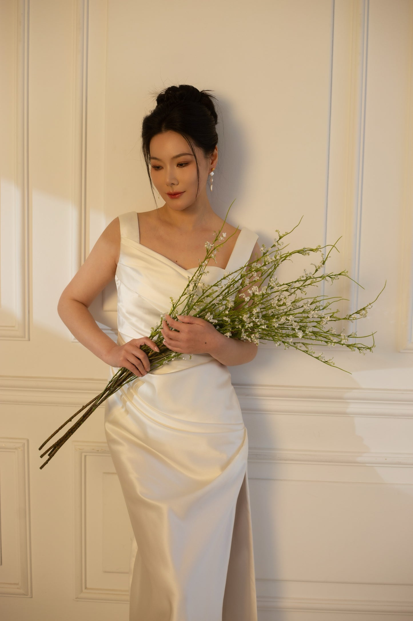 Dorothy | Satin Mermaid Wedding Dress with Shoulder Straps and Detachable Train