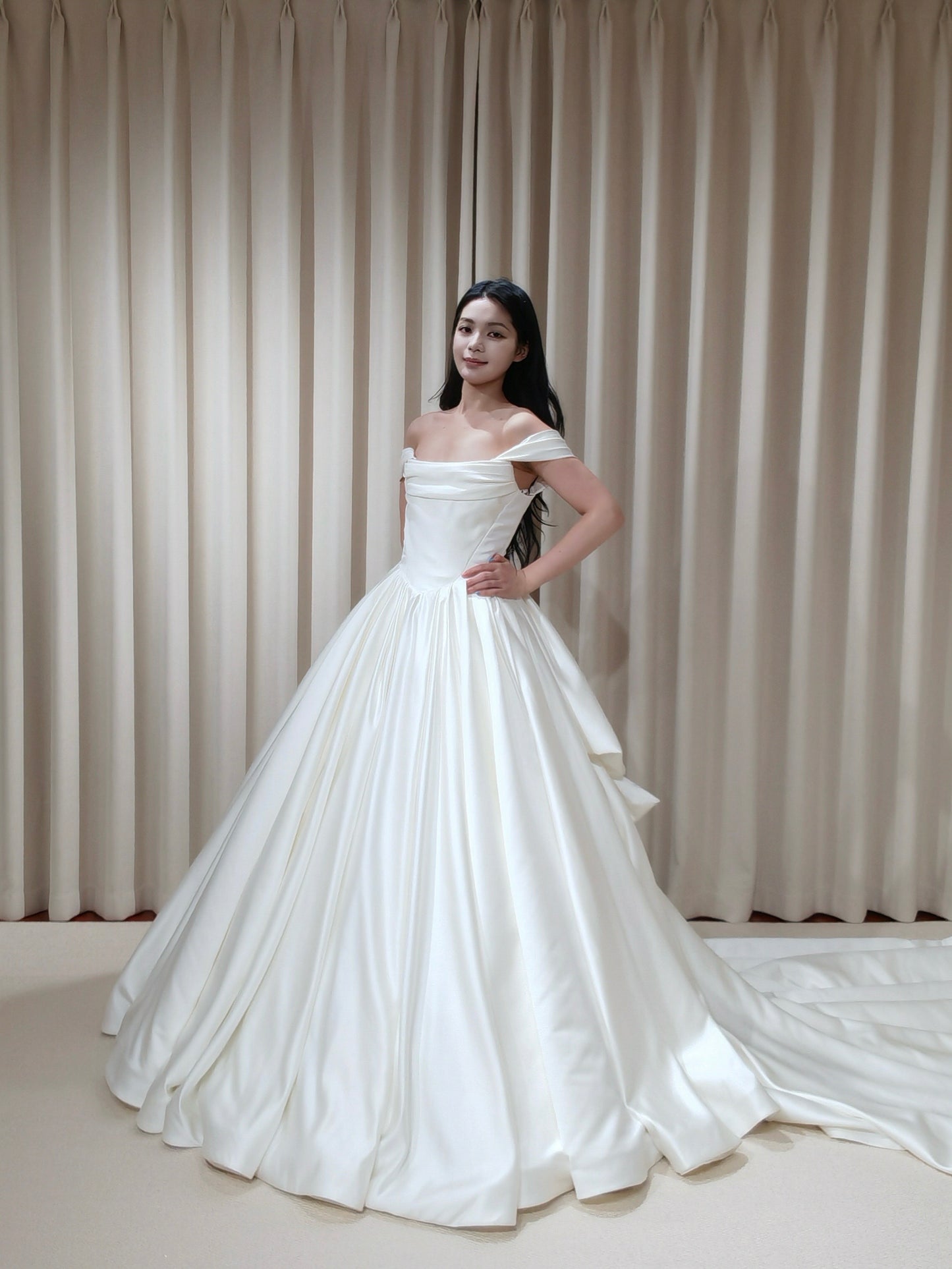 Leah | Satin Corset Ball Gown Wedding Dress with Detachable Sleeves