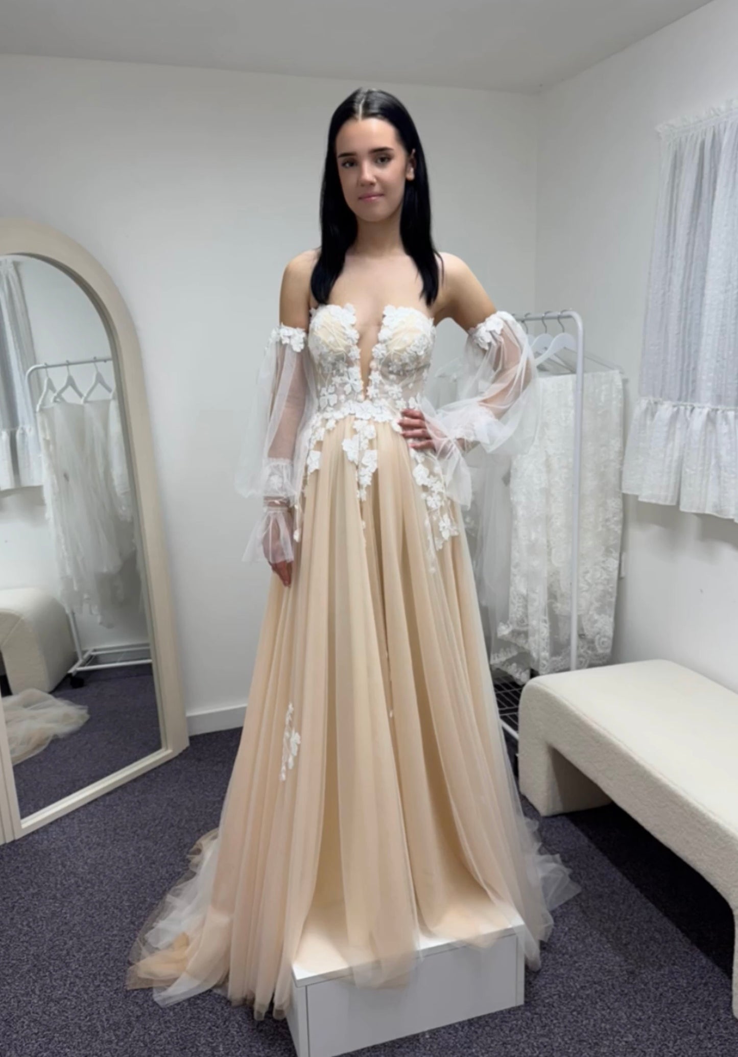 Vanessa | Floral Tulle A-Line Wedding Dress with Detachable Long Sleeves