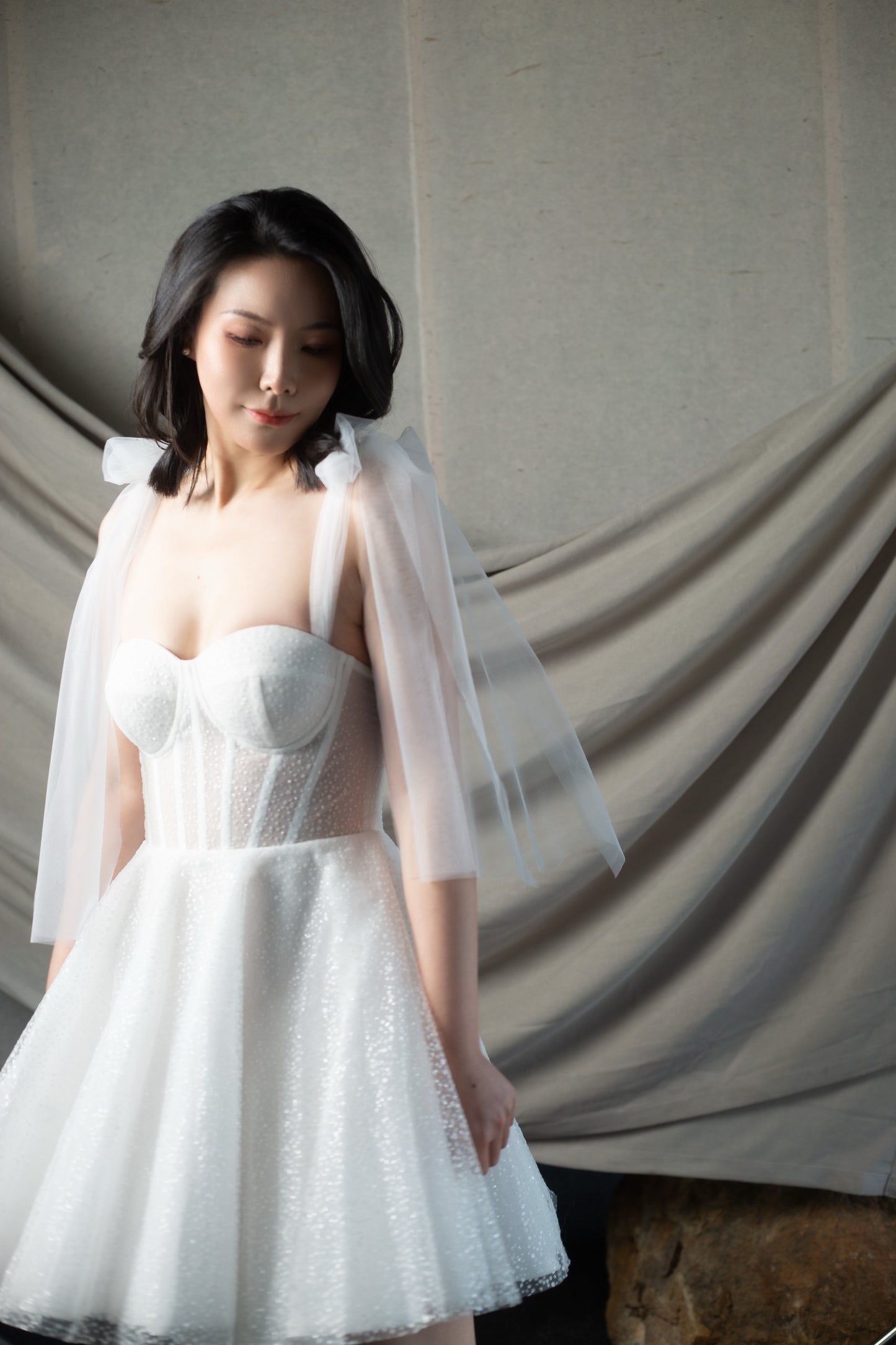 Alice | Sparkle Sequins Corset Short Wedding Dress with Detachable Sleeves