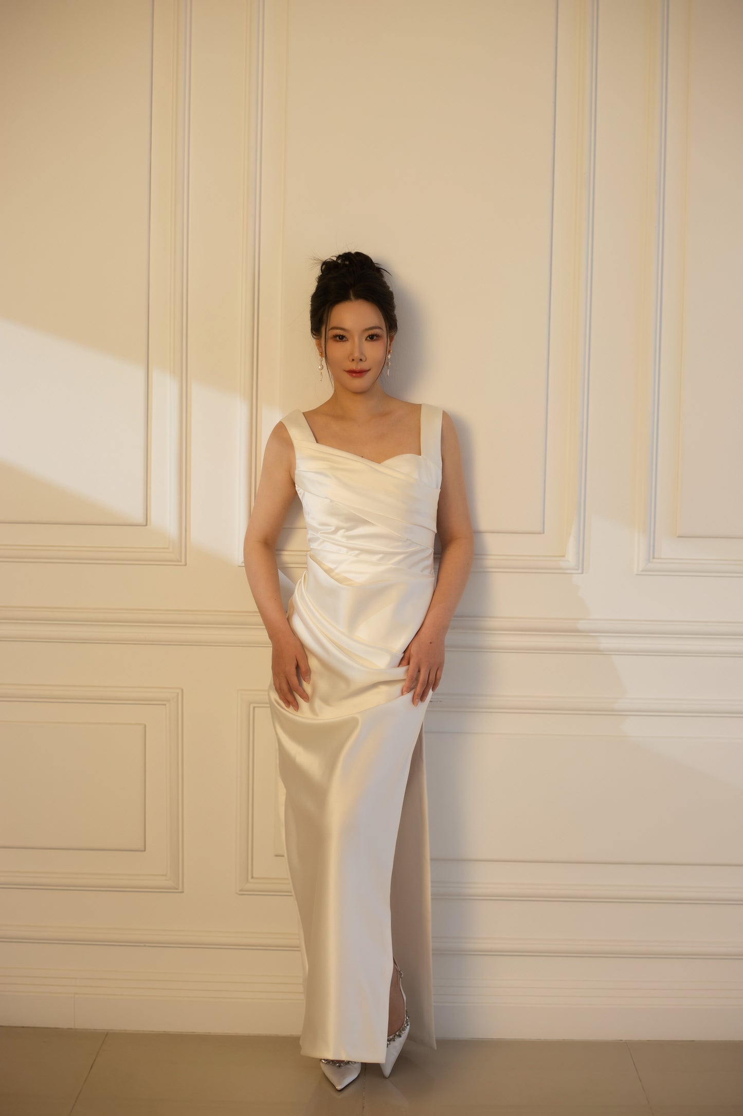 Dorothy | Satin Mermaid Wedding Dress with Shoulder Straps and Detachable Train