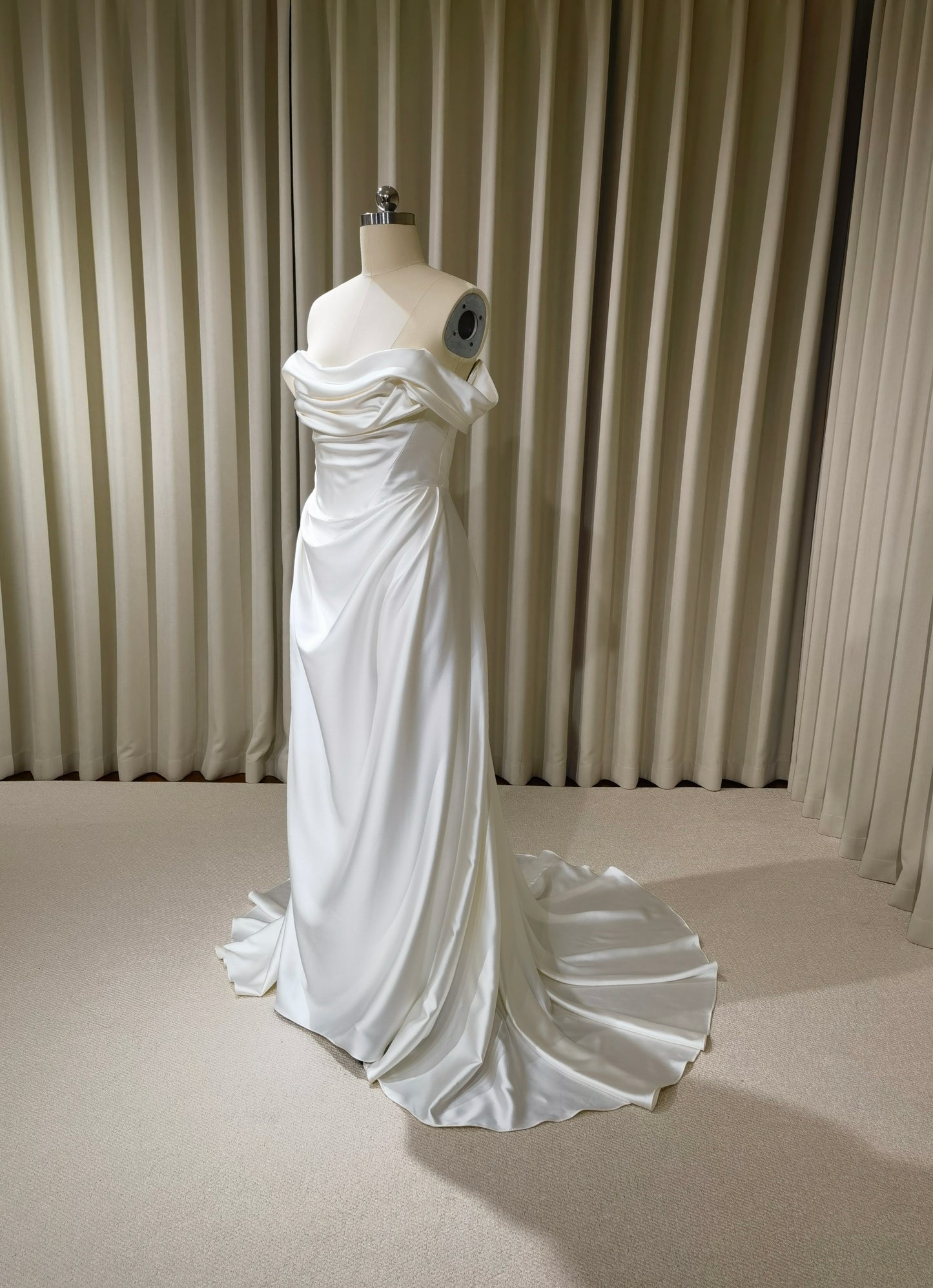 Viviana | Sample dress