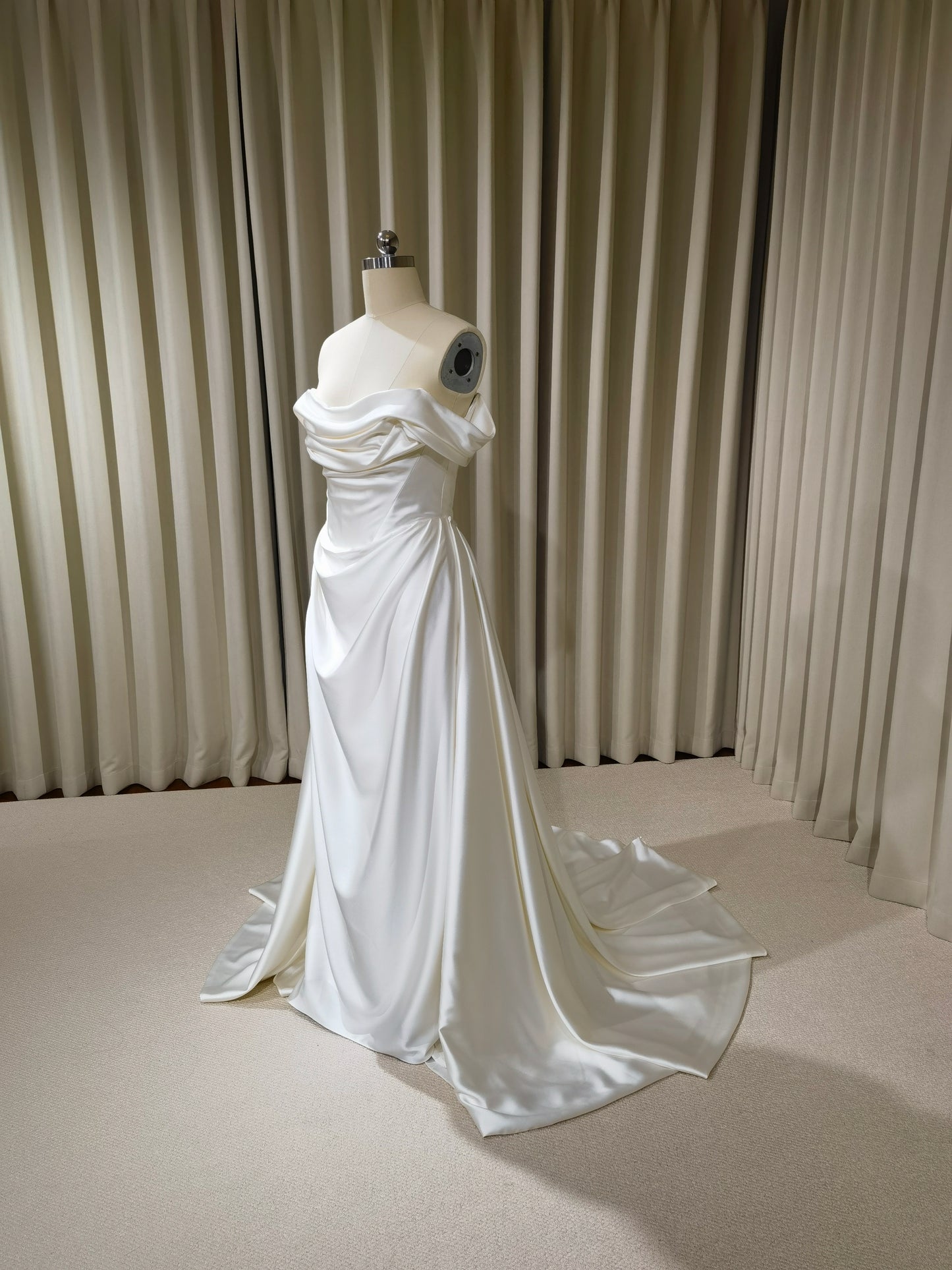 Viviana | Sample dress