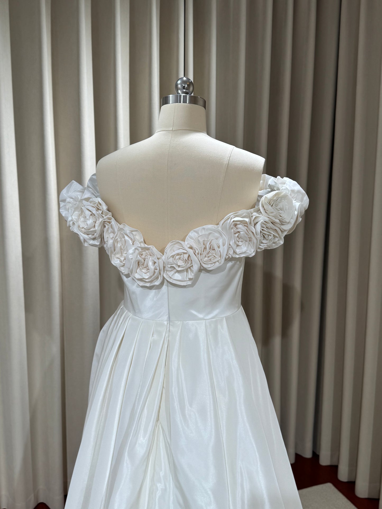 Margott | Off-the-Shoulder Taffeta Wedding Dress with 3D Floral Detail & Front Slit