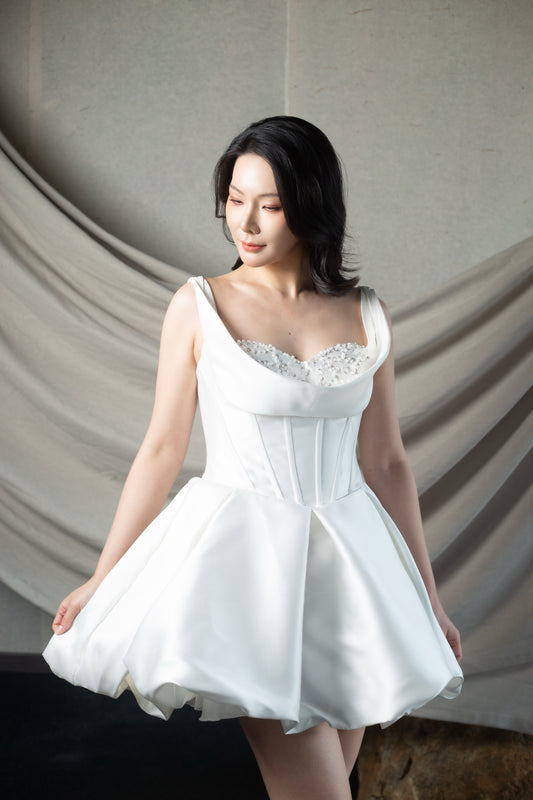 Nicola | Sample dress