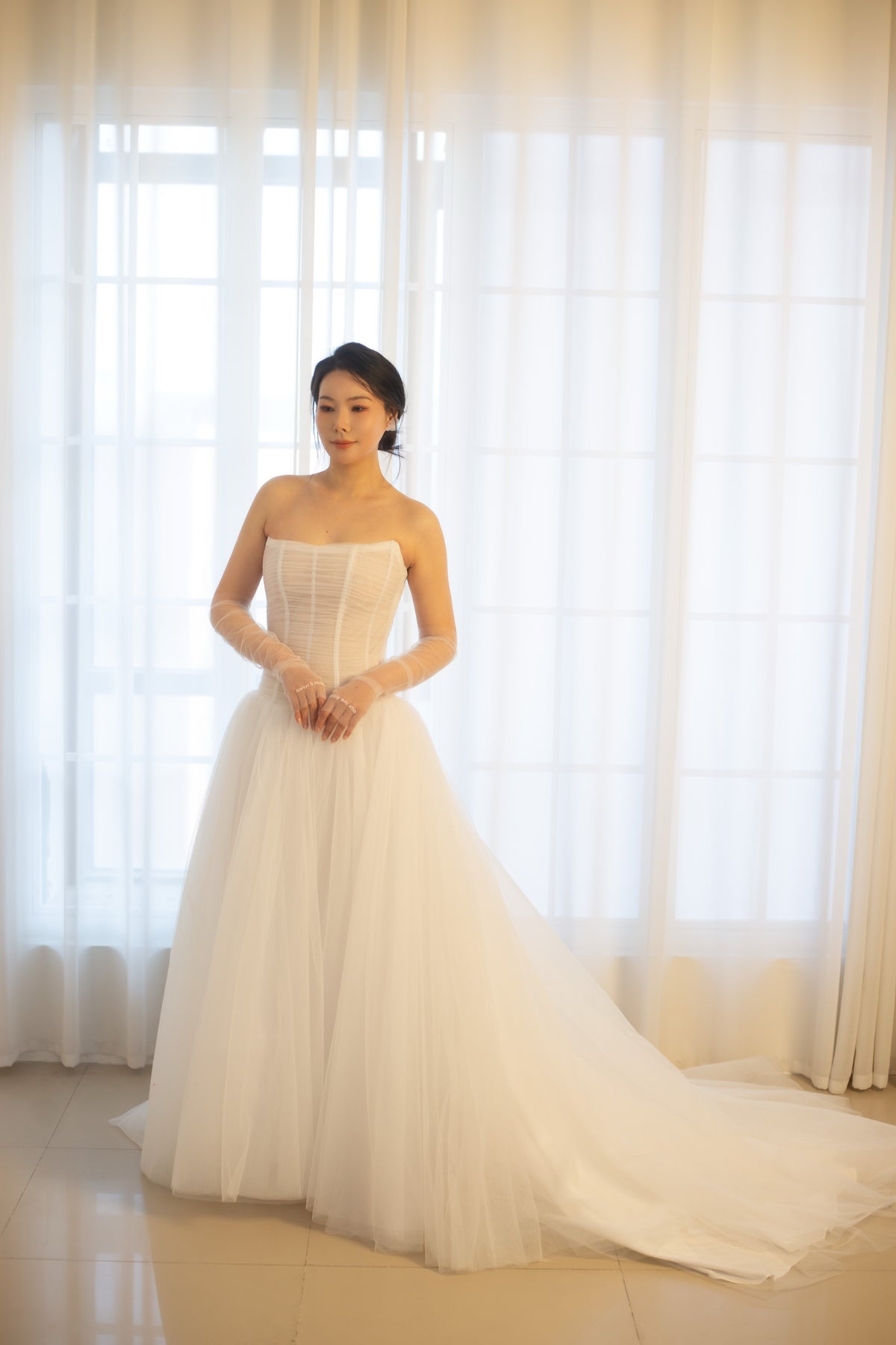 Lydia | Sample dress