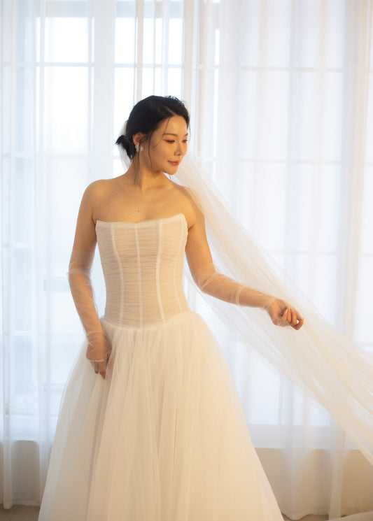 Lydia | Sample dress