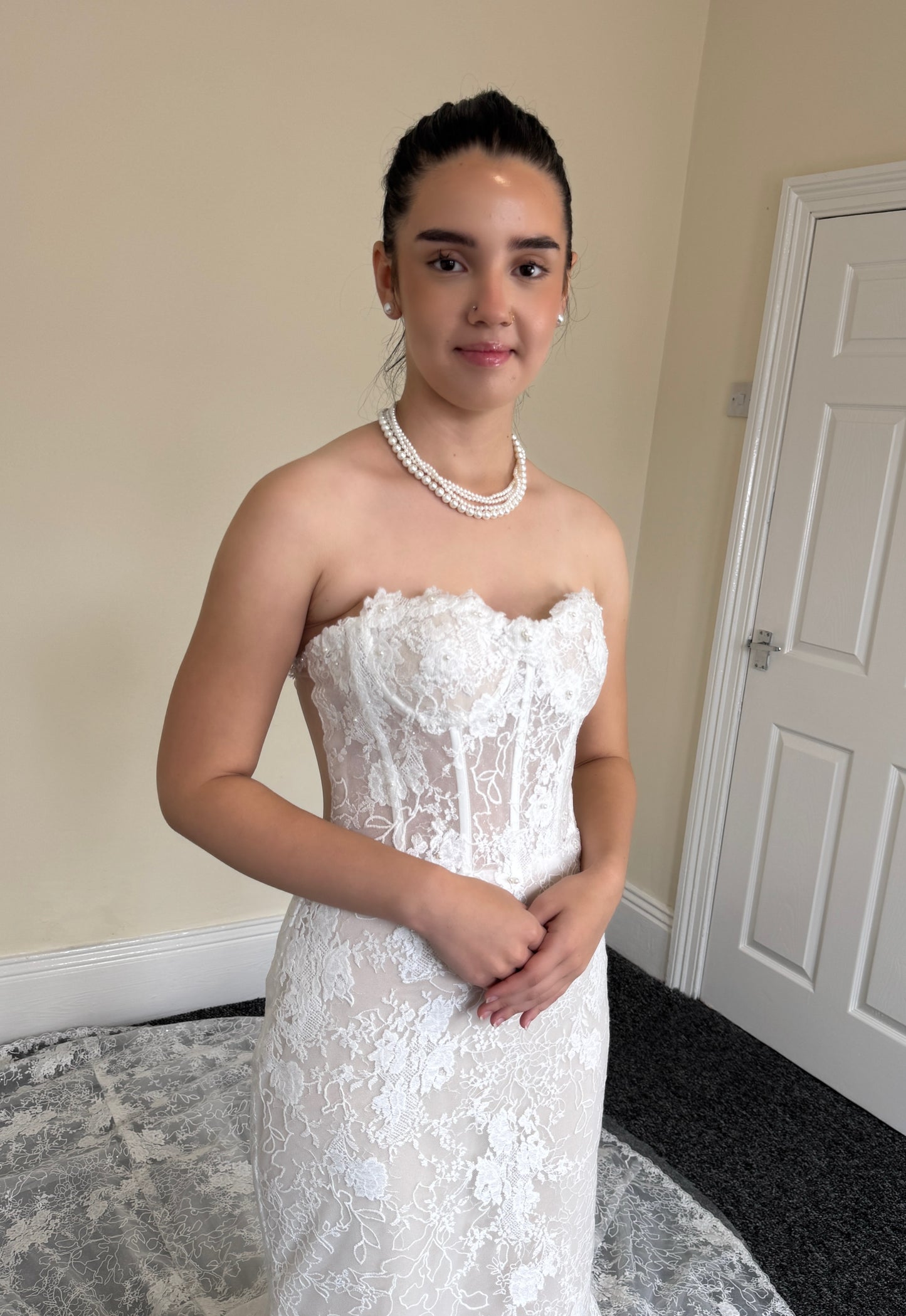 Lacy | Sample dress
