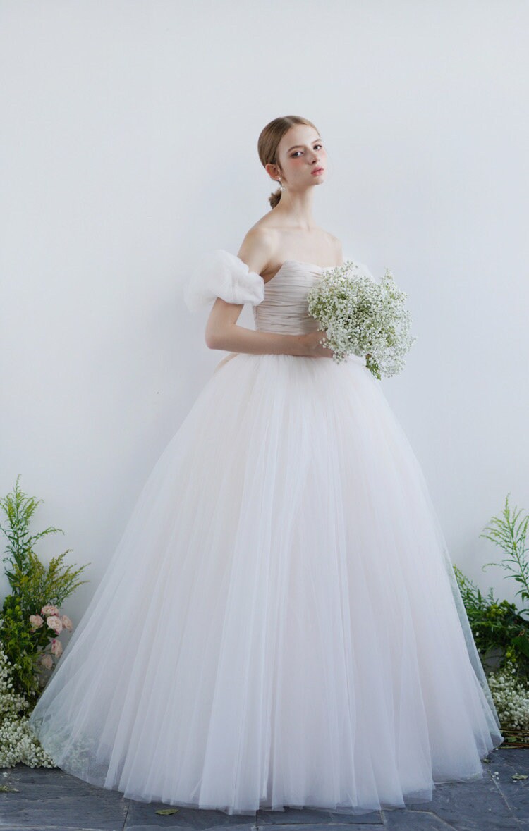 Off the shoulder fairy wedding prom dress with bow, Minimalist courthouse civil reception dress, Casual simple modest elopement gown