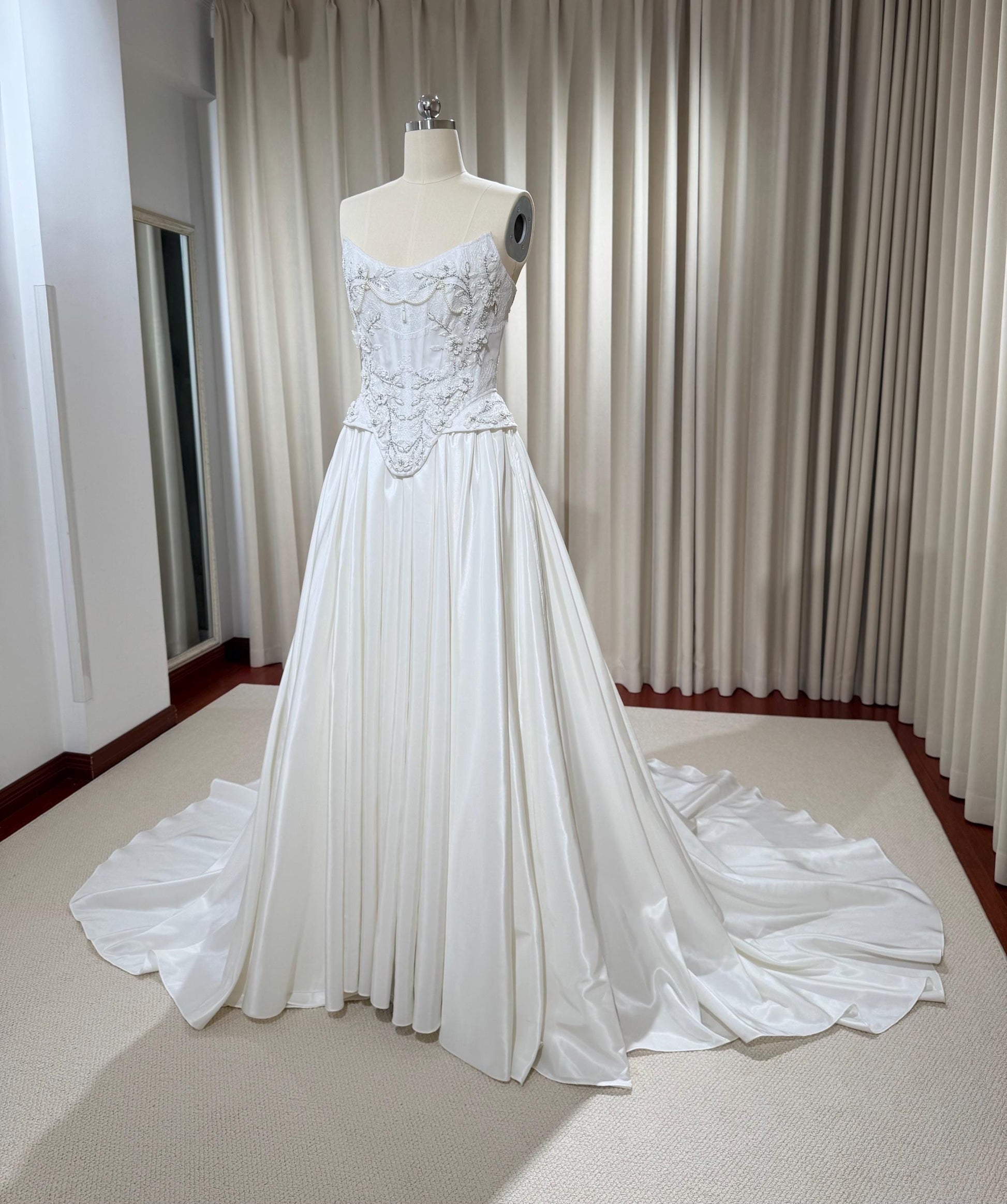 Two-piece Hand Embroidery Corset Top with Taffeta Skirt Wedding Dress, Custom Modest Courthouse Civil Wedding Vintage Victoria Ball Gown