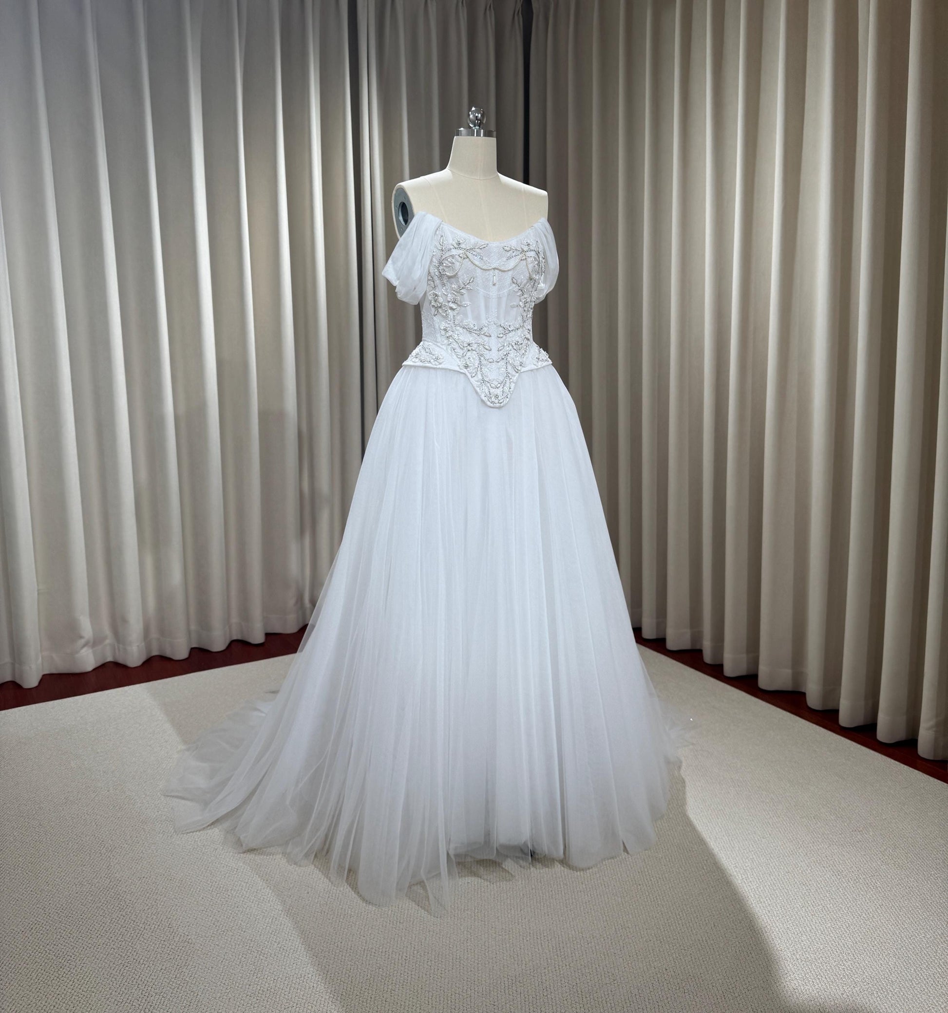 Two-piece Hand Embroidery Corset Top with Tulle Skirt Wedding Dress, Custom Modest Courthouse Civil Wedding Vintage Victoria Ball Gown