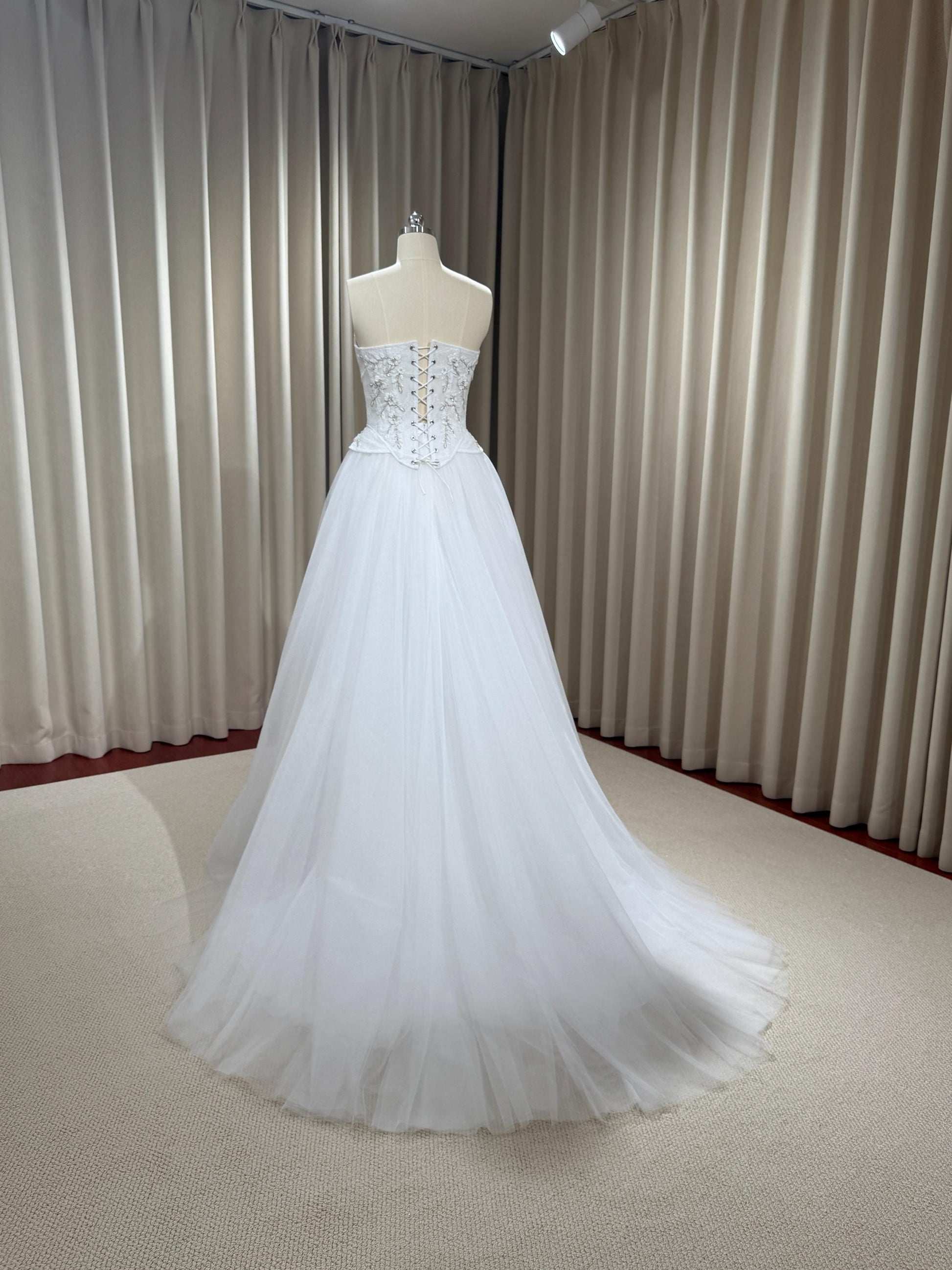 Two-piece Hand Embroidery Corset Top with Tulle Skirt Wedding Dress, Custom Modest Courthouse Civil Wedding Vintage Victoria Ball Gown