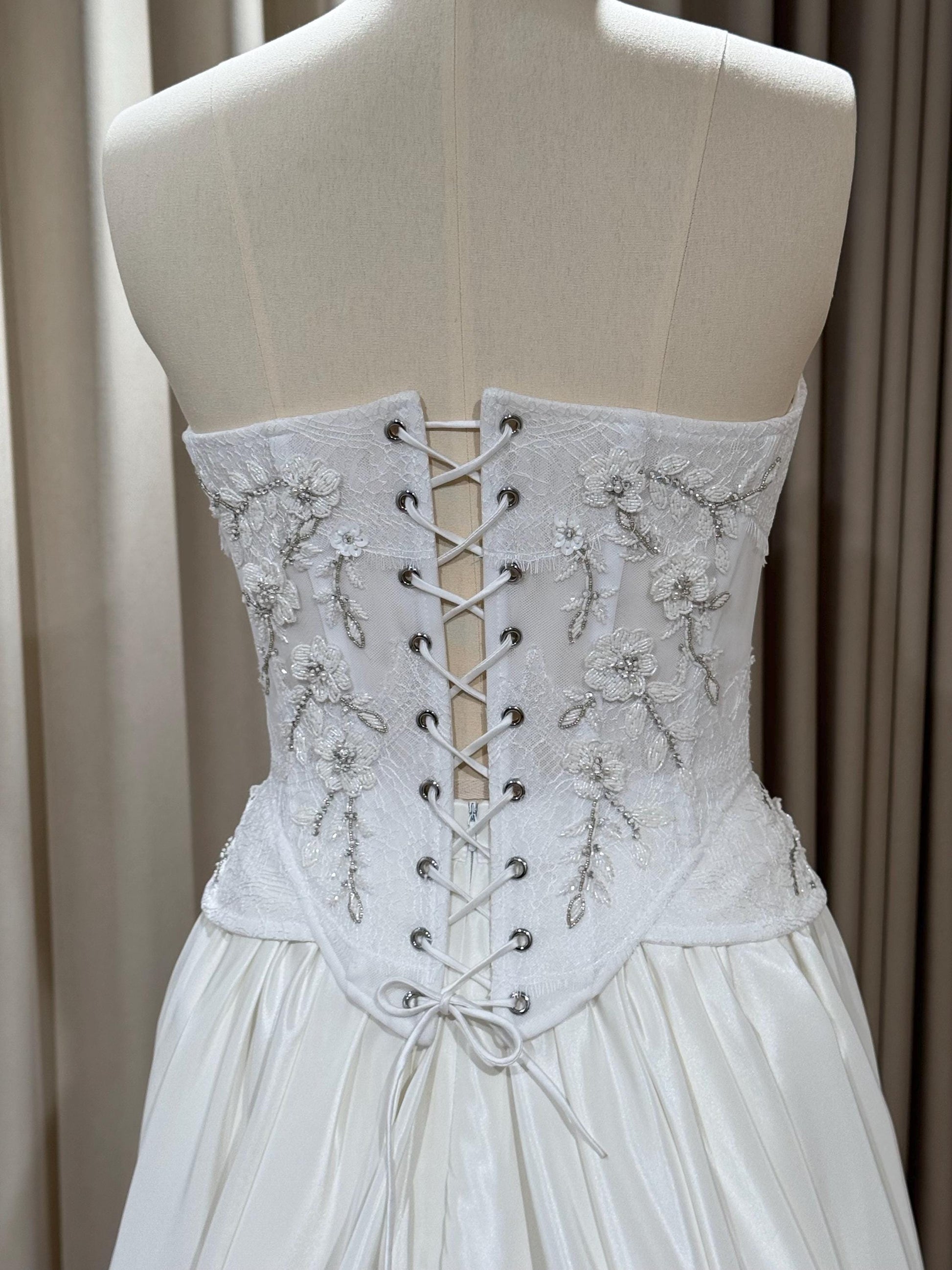 Two-piece Hand Embroidery Corset Top with Taffeta Skirt Wedding Dress, Custom Modest Courthouse Civil Wedding Vintage Victoria Ball Gown