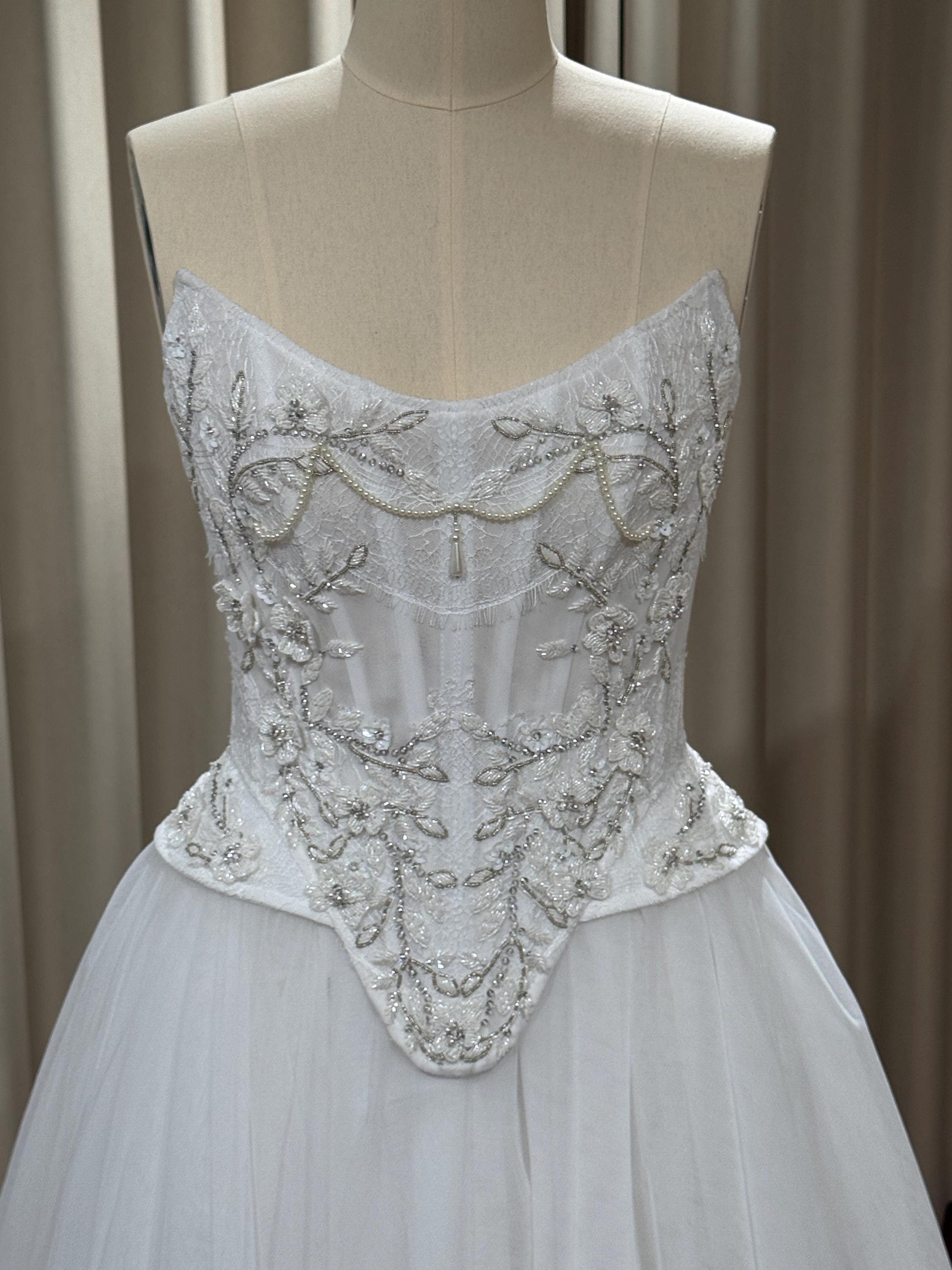 Two-piece Hand Embroidery Corset Top with Tulle Skirt Wedding Dress, Custom Modest Courthouse Civil Wedding Vintage Victoria Ball Gown
