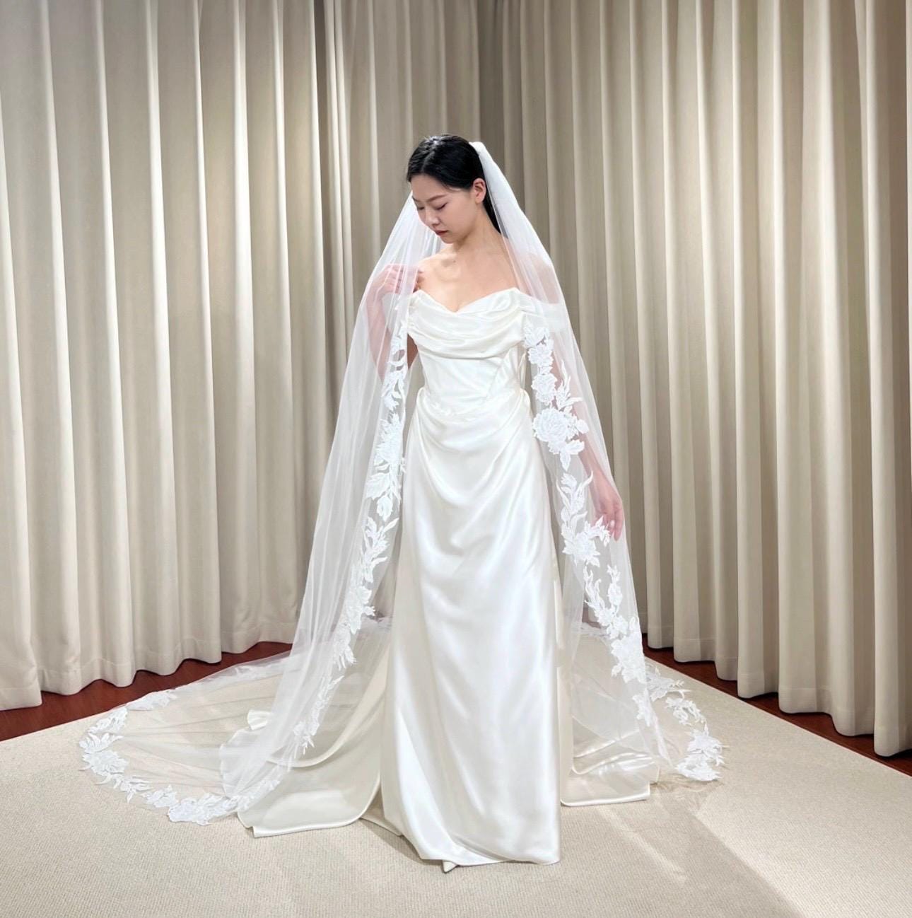 1 Tier Lace Trim Wedding Veil