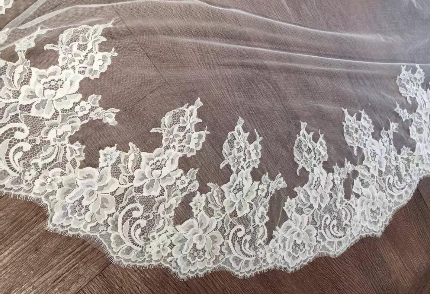 1 Tier Lace Trim Wedding Veil