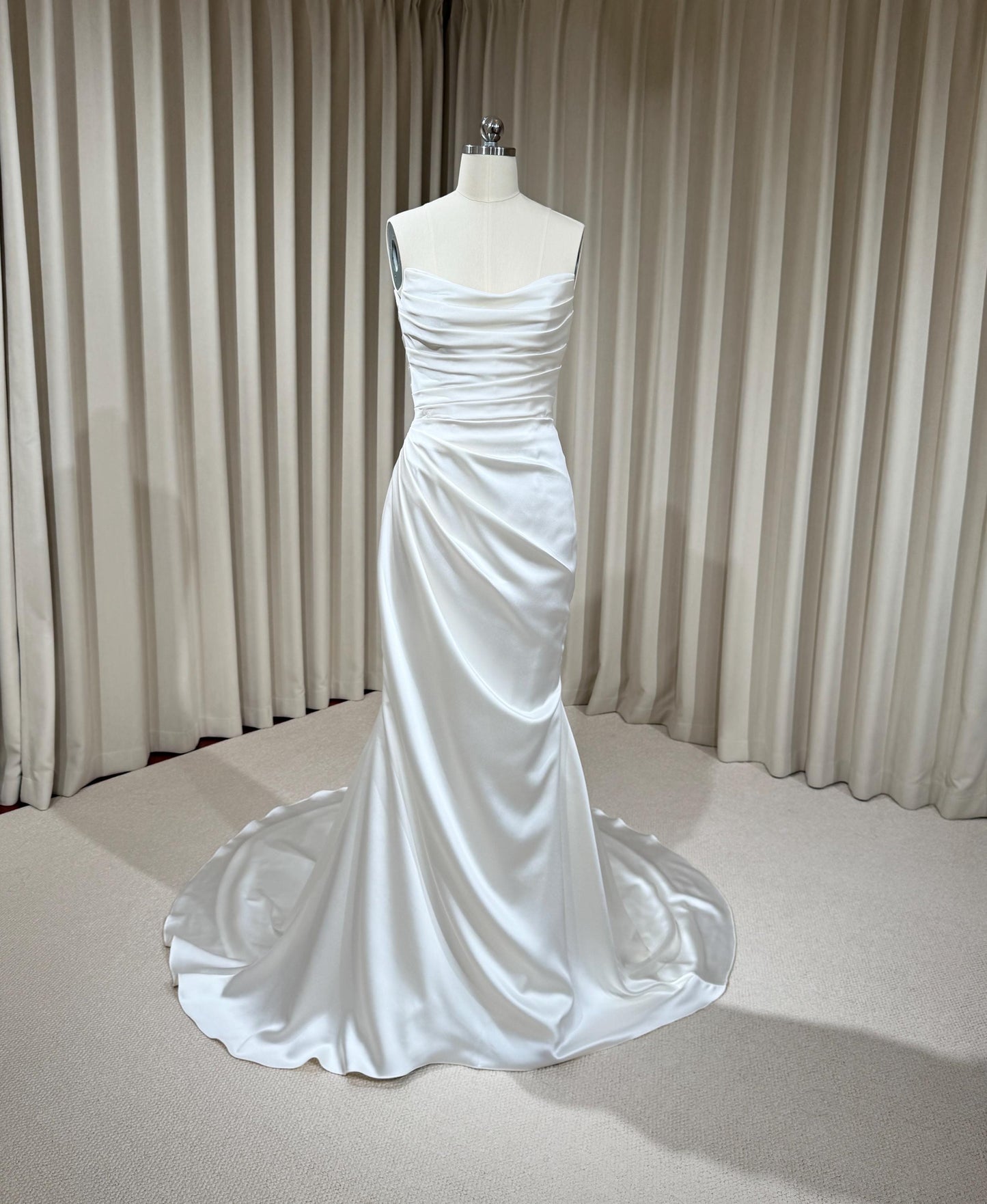 Satin Mermaid Wedding Dress with Detachable Train | Natiallia