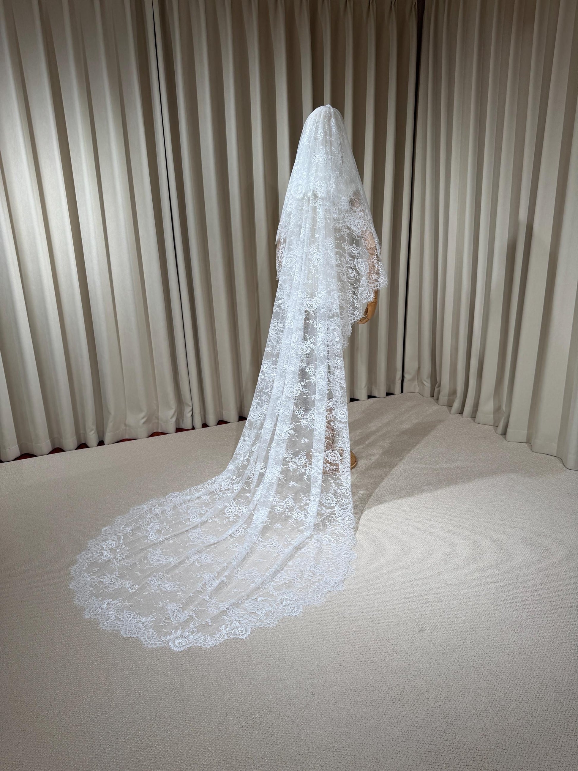 2 Tier Lace Wedding Veil
