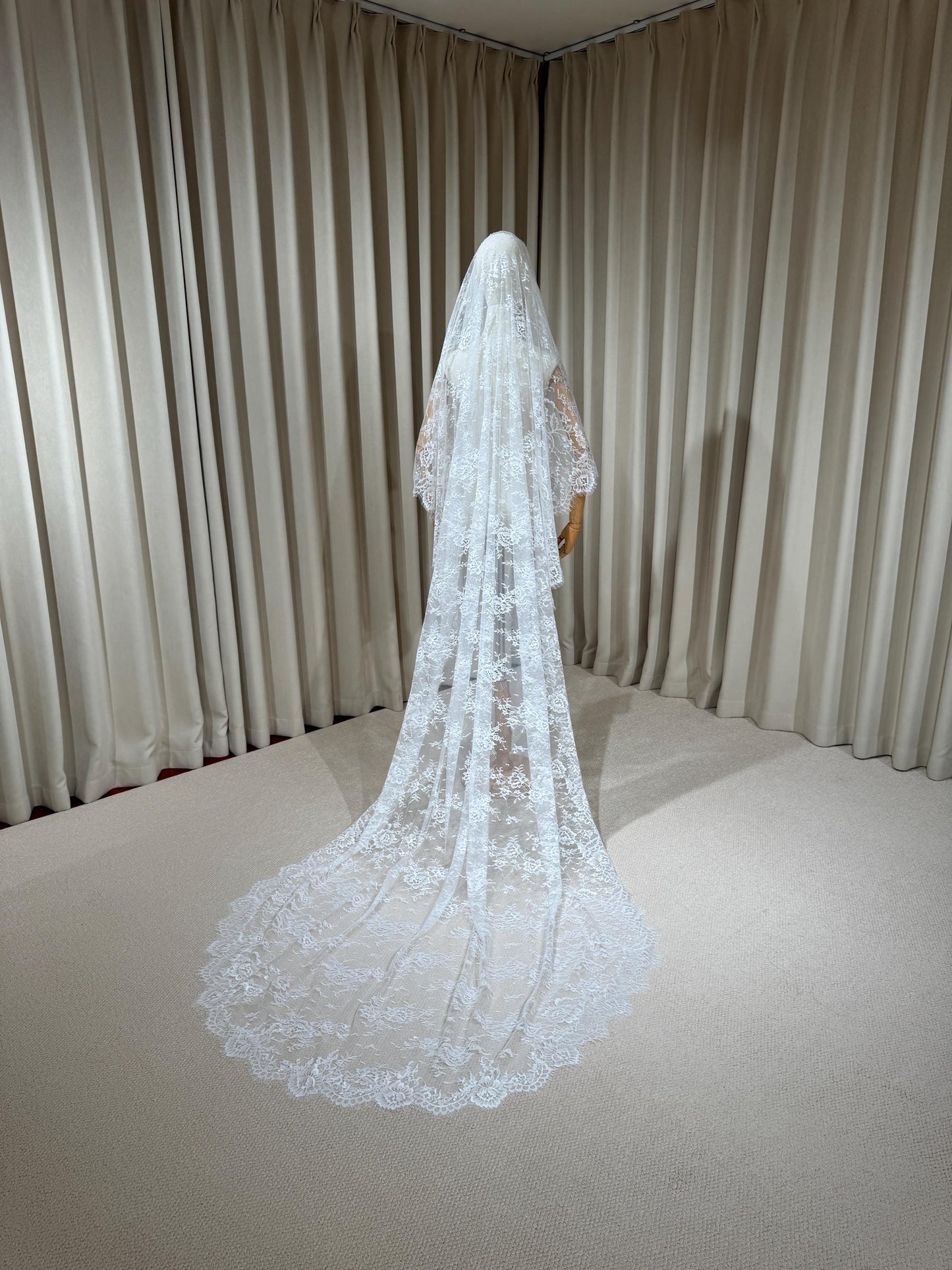 2 Tier Lace Wedding Veil