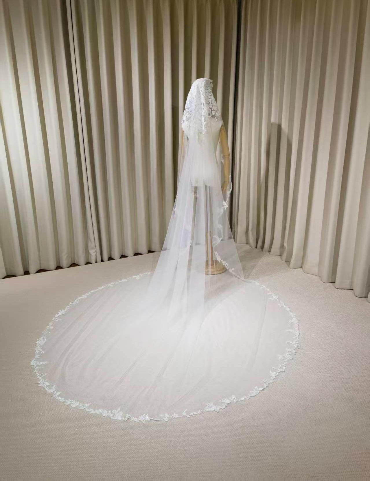 1 Tier Mantilla Lace Beaded Wedding Veil