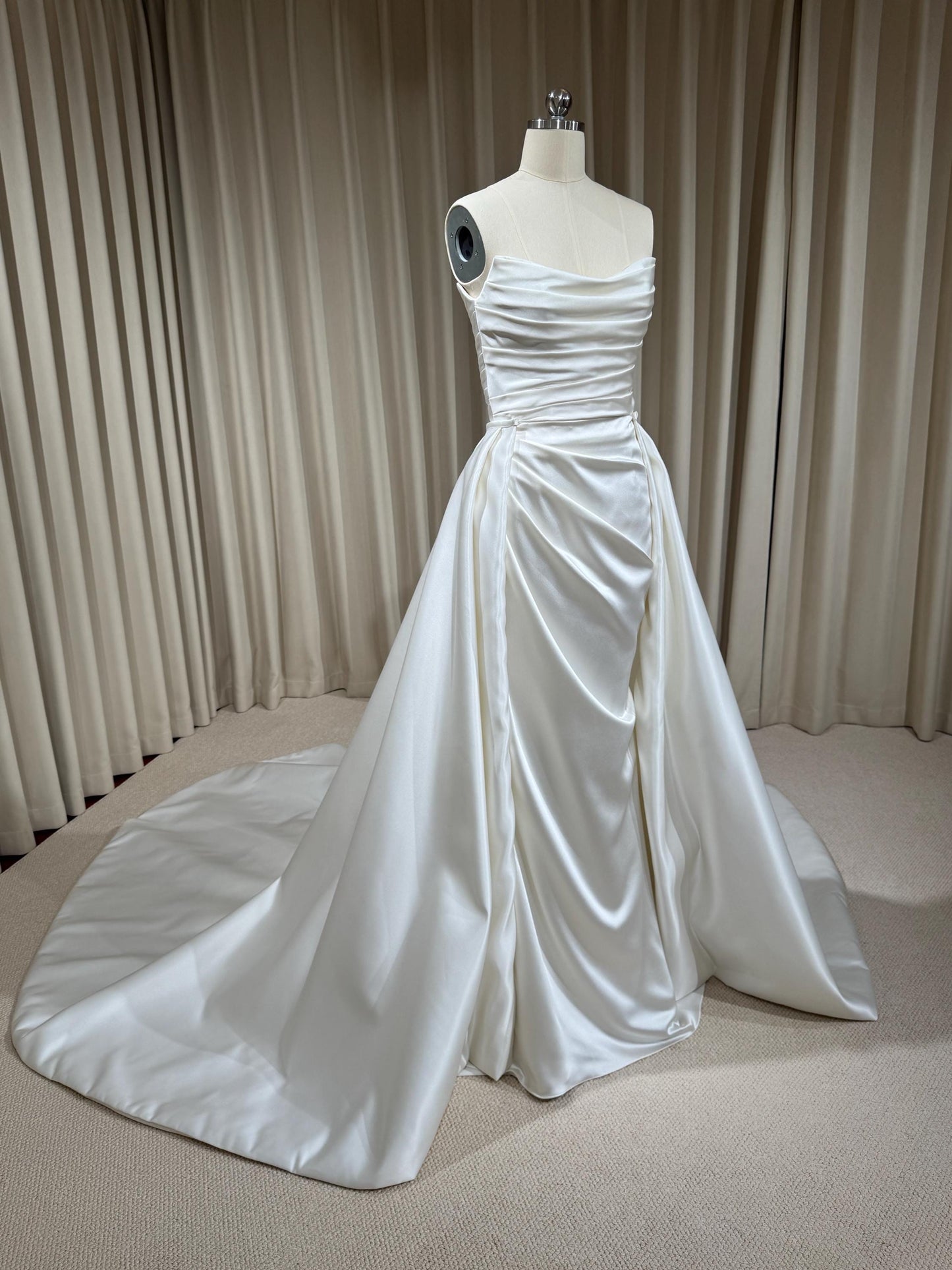 Satin Mermaid Wedding Dress with Detachable Train | Natiallia