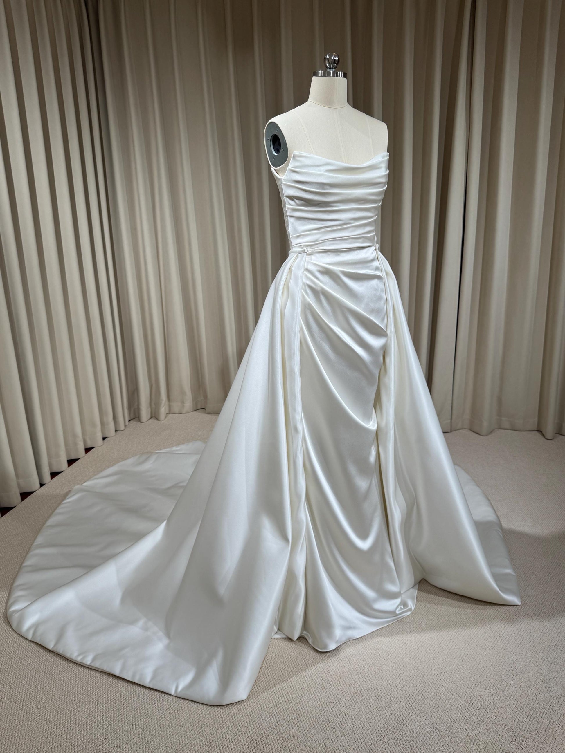 Satin Mermaid Wedding Dress with Detachable Train | Natiallia