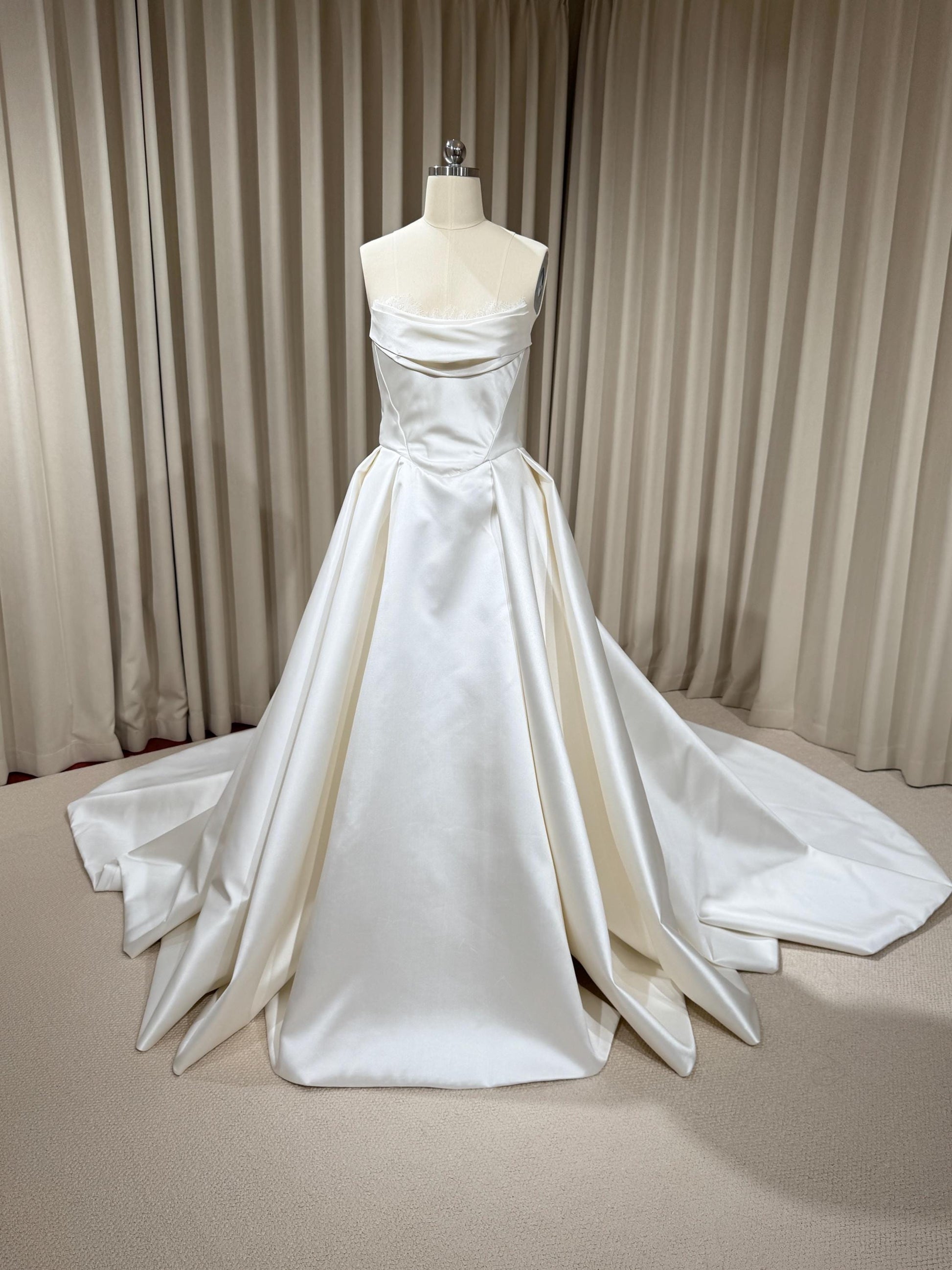 Detachable Lace Long Sleeve Satin Corset Basque Waist Wedding Ballgown | Joanna