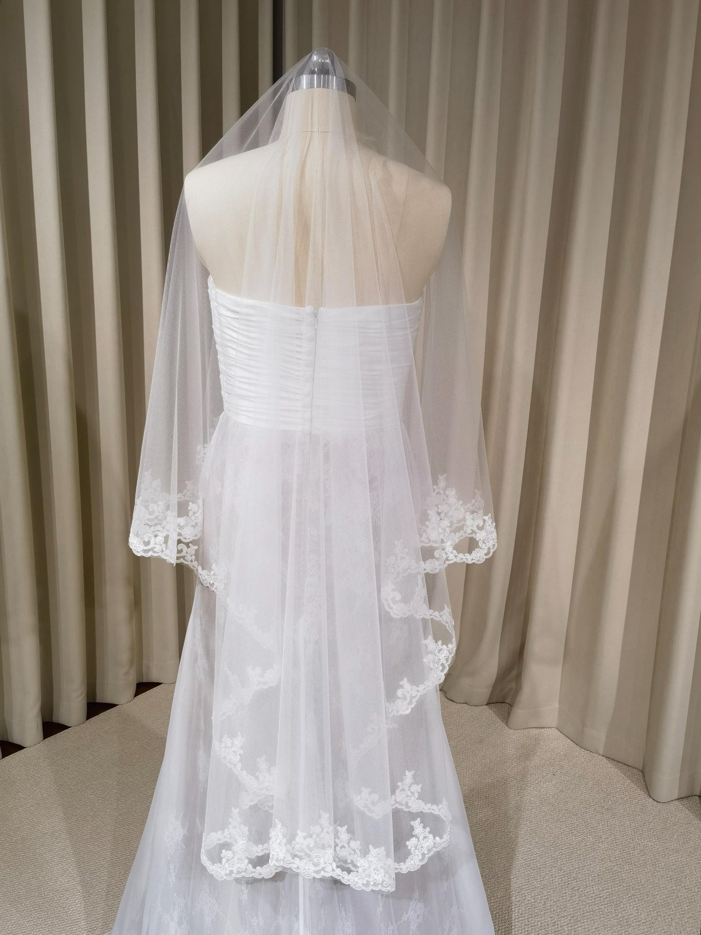 1 & 2 Tier Lace Trim Wedding Veil