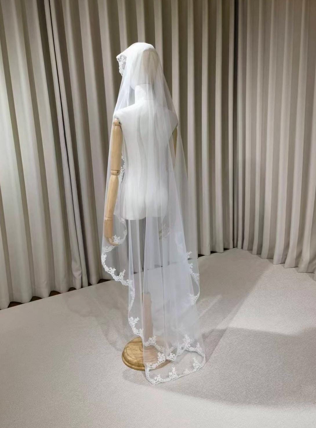 1 & 2 Tier Lace Trim Wedding Veil