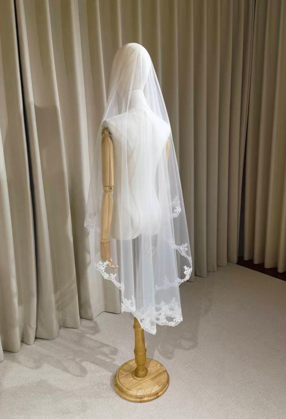 1 & 2 Tier Lace Trim Wedding Veil