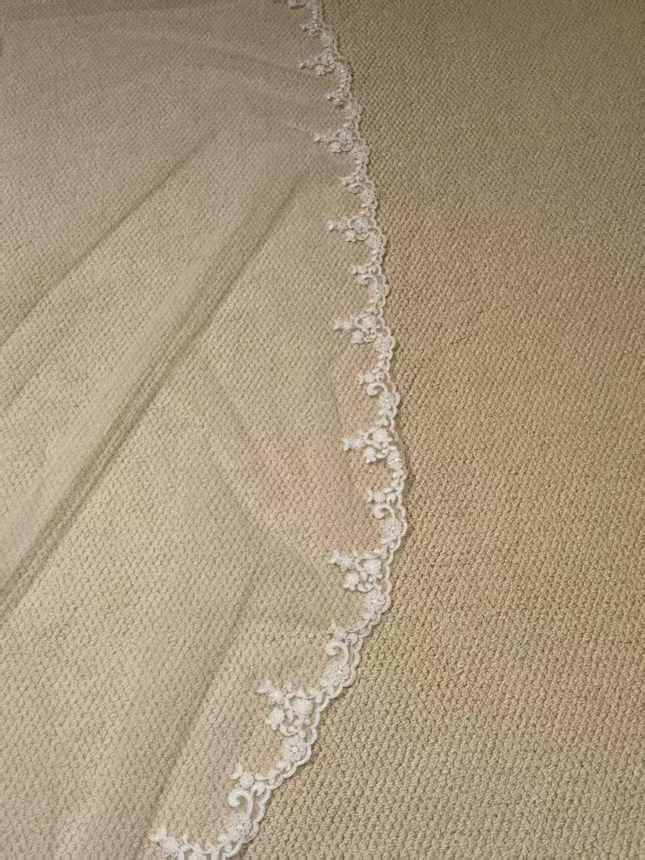1 & 2 Tier Lace Trim Wedding Veil