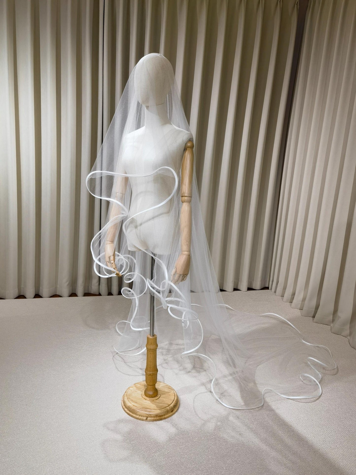 2 Tier Tulle Wedding Veil with Bouncy Satin Edge